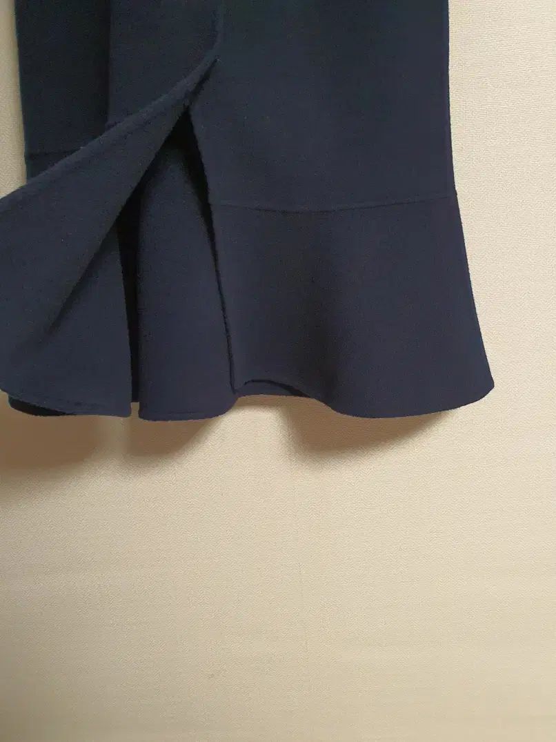 ネイビー カラー