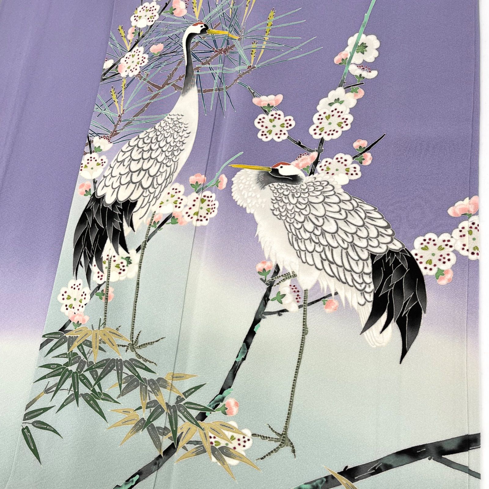 c-930　黒留袖　加賀友禅　柿本一郎　草花に香箱　落款　五ツ紋　比翼仕立て 黒留袖 本場加賀友禅染 柿本市郎 誰が袖 作家物 落款入 正絹 袷 広衿