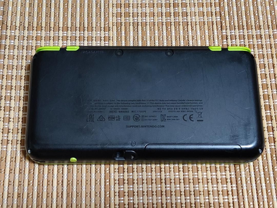 本体のみ New2DSLL ブラック×ライム B