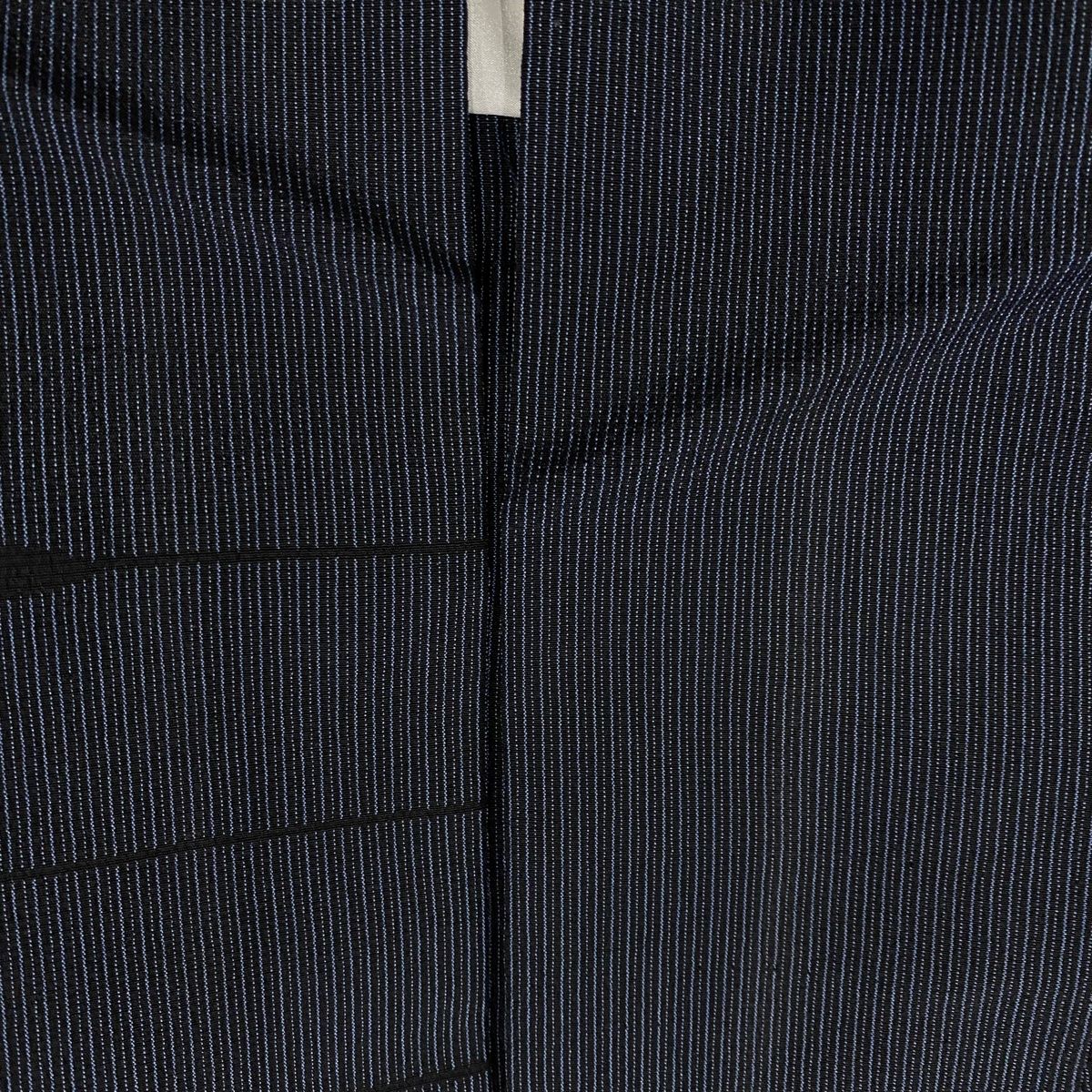 紬 身丈155cm 裄丈63.5cm S 単衣 縞 幾何学 紺色 正絹 名品 【中古  