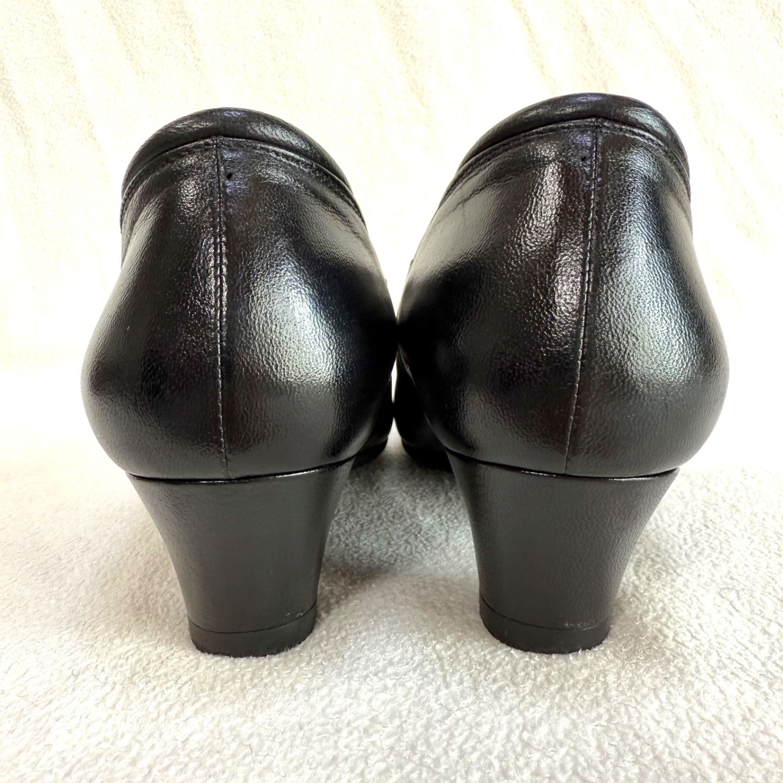 未使用✨アシックスペダラ　コンフォートシューズ　ストラップ　スクエアトゥ　紺 極美品✨ペダラ ストラップ スクエアトゥ レザー ブラック 22.5 3EEE