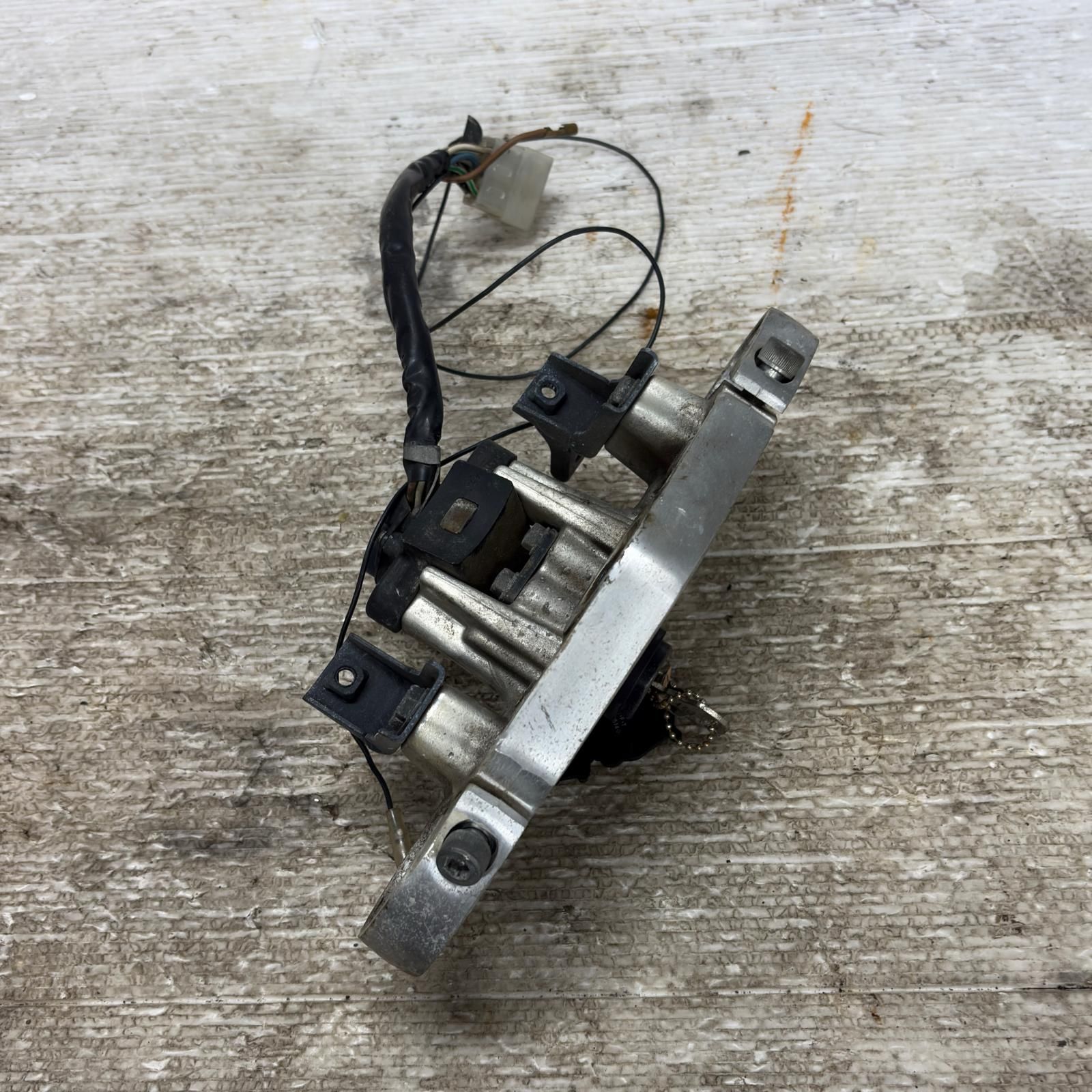 KAWASAKI バリオス2 ZR250B トップブリッジ スイッチ付 カワサキ BRIGHTFACE_UK