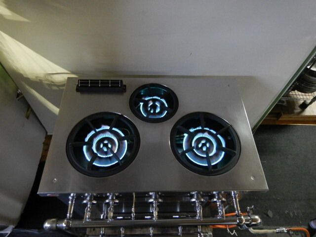 マルゼン３口コンロLPガス ◯マルゼン 業務用 オーブン付 3口 コンロ LP ガス テーブル W90D60(+