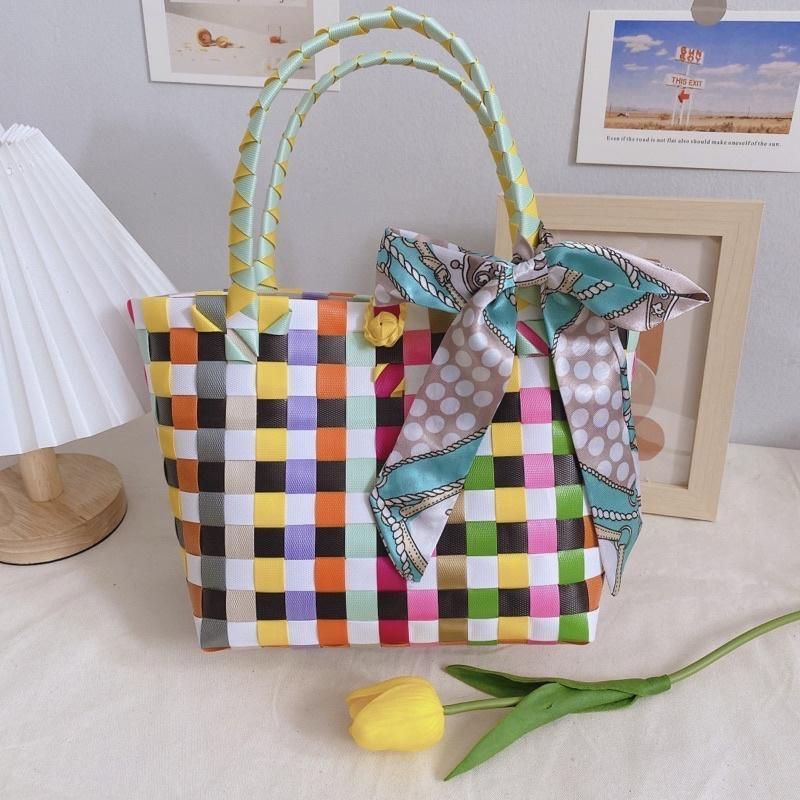 バレリア❤️です。　プラかごバッグ ハンドメイド プラカゴバッグ ハンドメイド バレリア❤️です。 プラかご