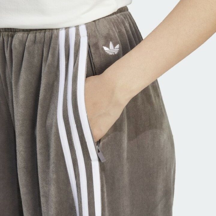 アディダスオリジナルス