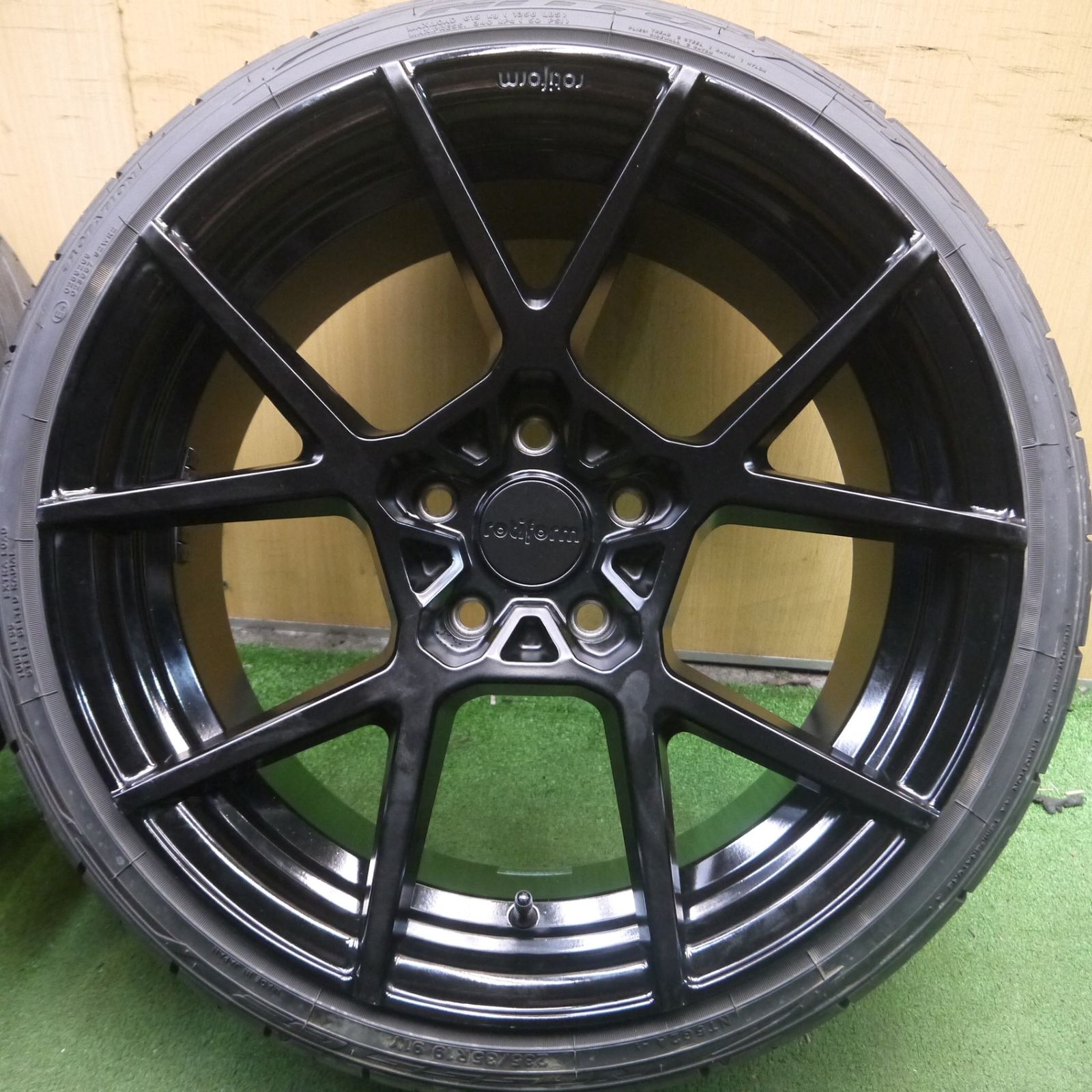 送料無料* キレイ！23年☆BMW等 rotiform 215/35R19 235/35R19 ニットー NT555 G2 ロティフォーム 19インチ  PCD120/5H☆4030514Hノ - メルカリ