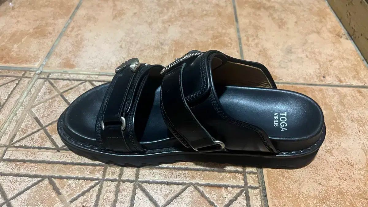 TOGA(トーガ) サンダル TOGA（トーガ）サンダル 白 サイズ:27cm メンズ  