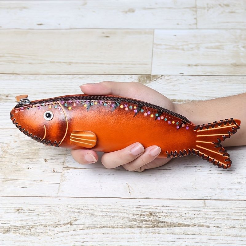 レザー コインケース コインパース マルチエレメント 本革 漫画 魚の形 メンズ キュートスタイル コントラストディテール付き ヘッドレイヤー牛革 横型ジッパーバッグ ヴィンテージ風 レザー 牛革 上質な牛革 コイン収納バッグ 魚 釣り好き オレンジ グリーン