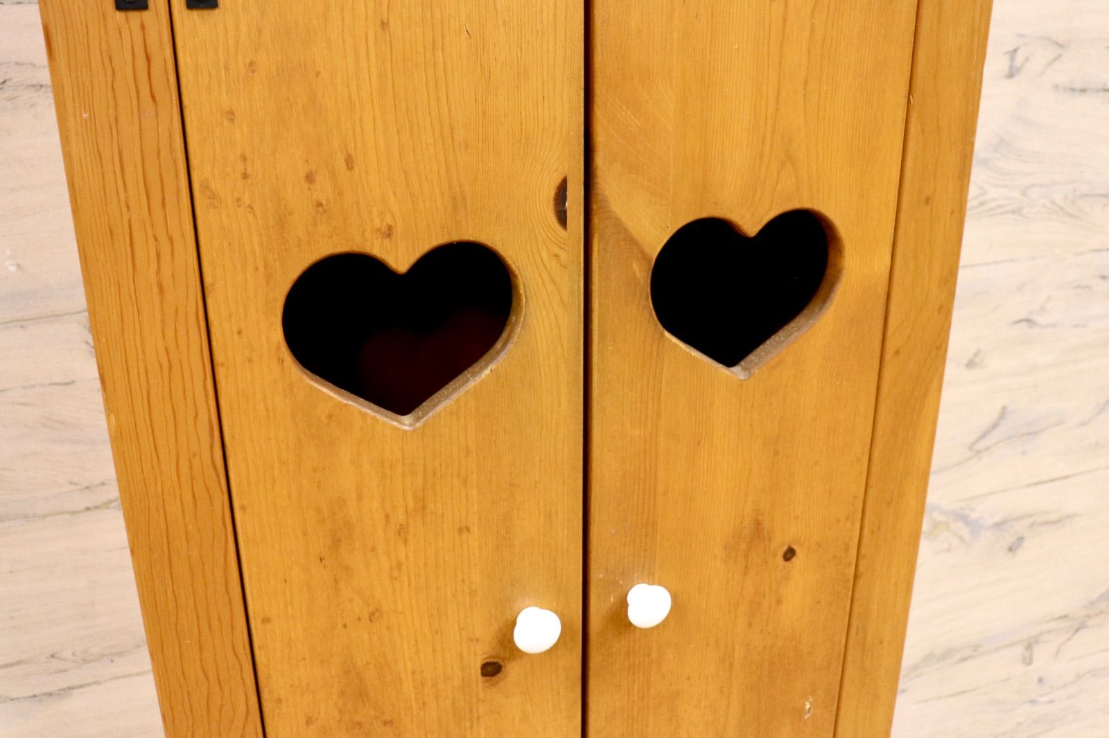 カントリー調 キャビネット