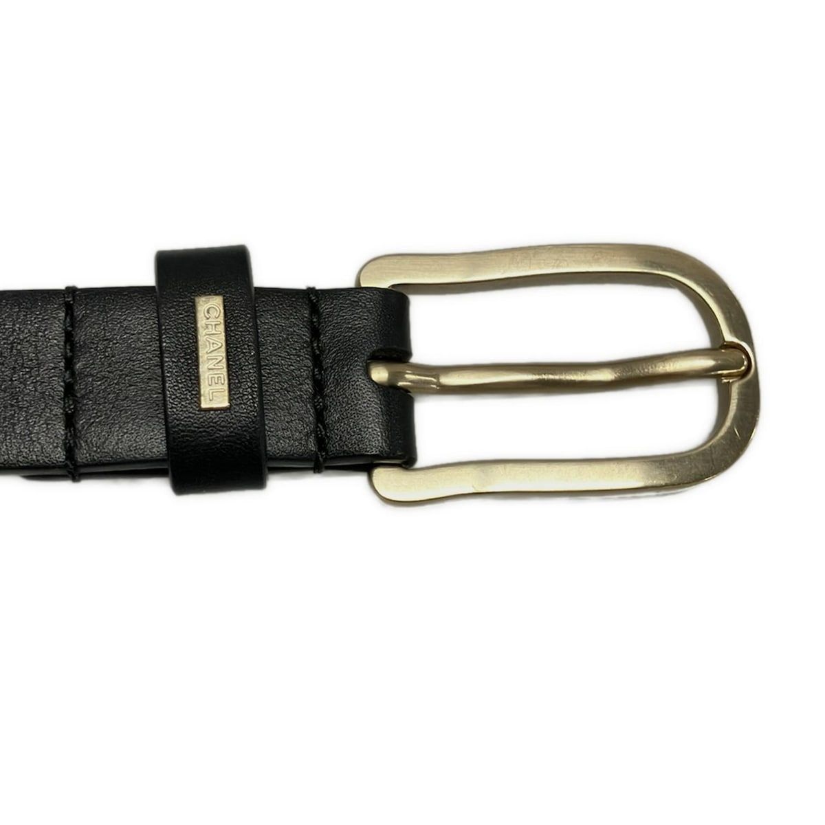 CHANEL(シャネル) ベルト 75/30 - 黒 ゴールド金具 レザー