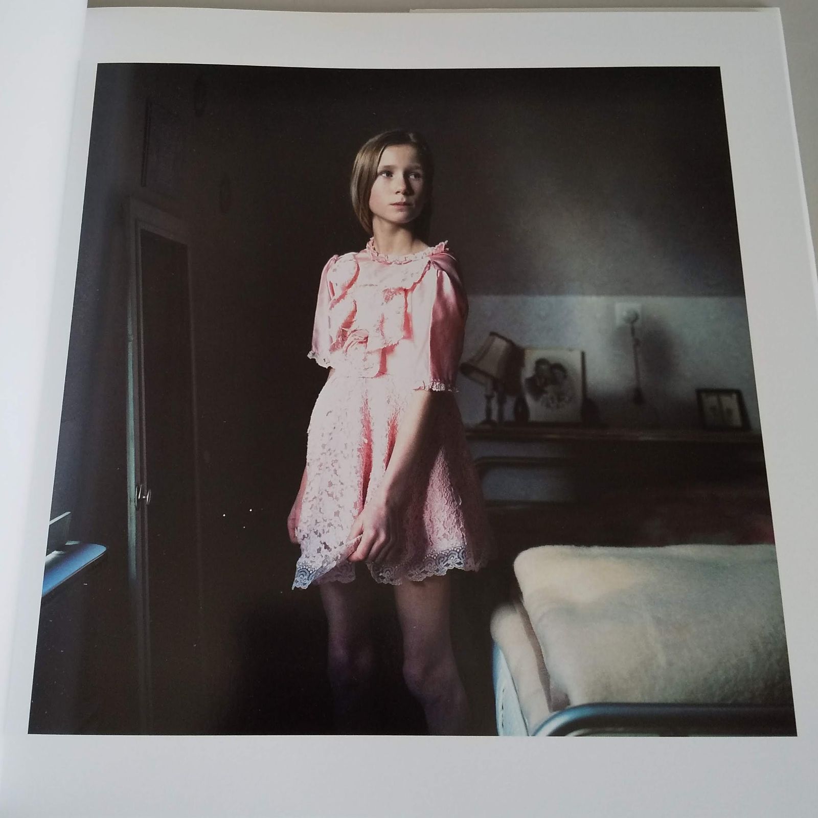 Hellen van Meene: Tout Va Disparaitre - メルカリ