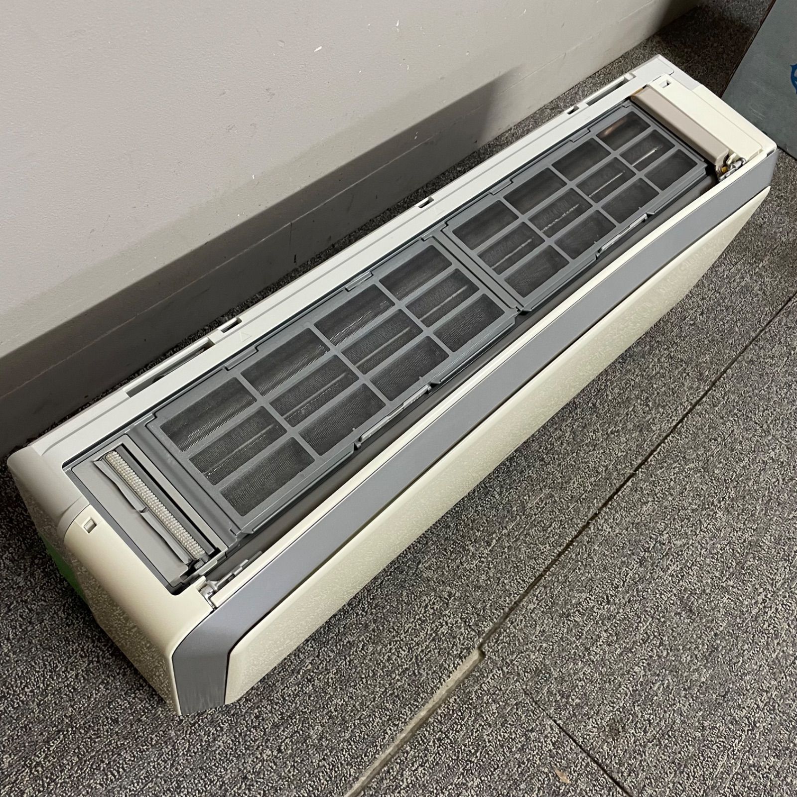 ♭ 送料込み 日立 ルームエアコン RAS-S28W セパレート型室内ユニット