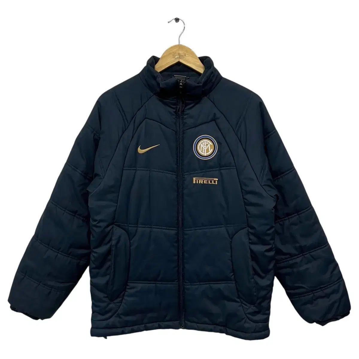 【雷市場（ポンジャン）商品韓国直送】 Nike(ナイキ） インテルミラノ キルトジャンパー