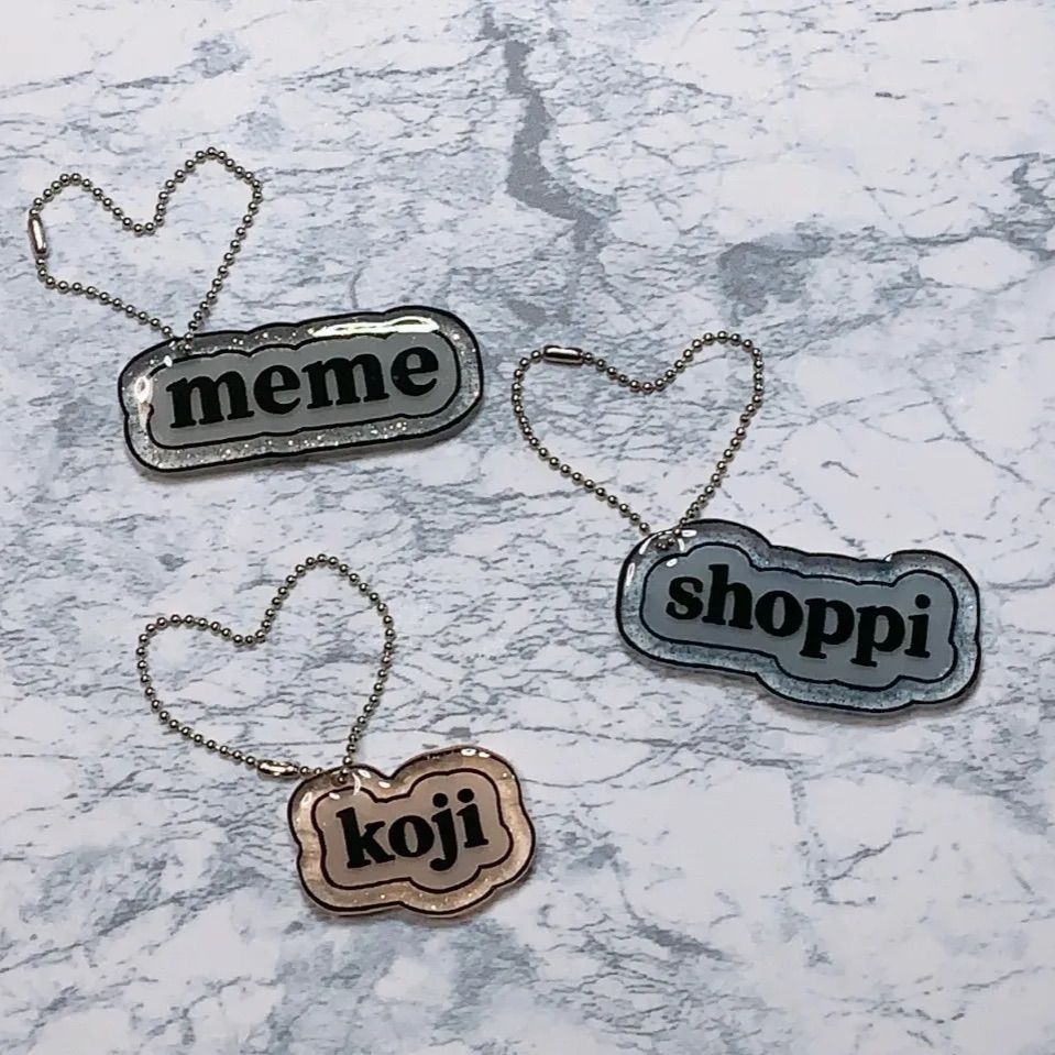 ネームキーホルダー】オーダーページ - メルカリ