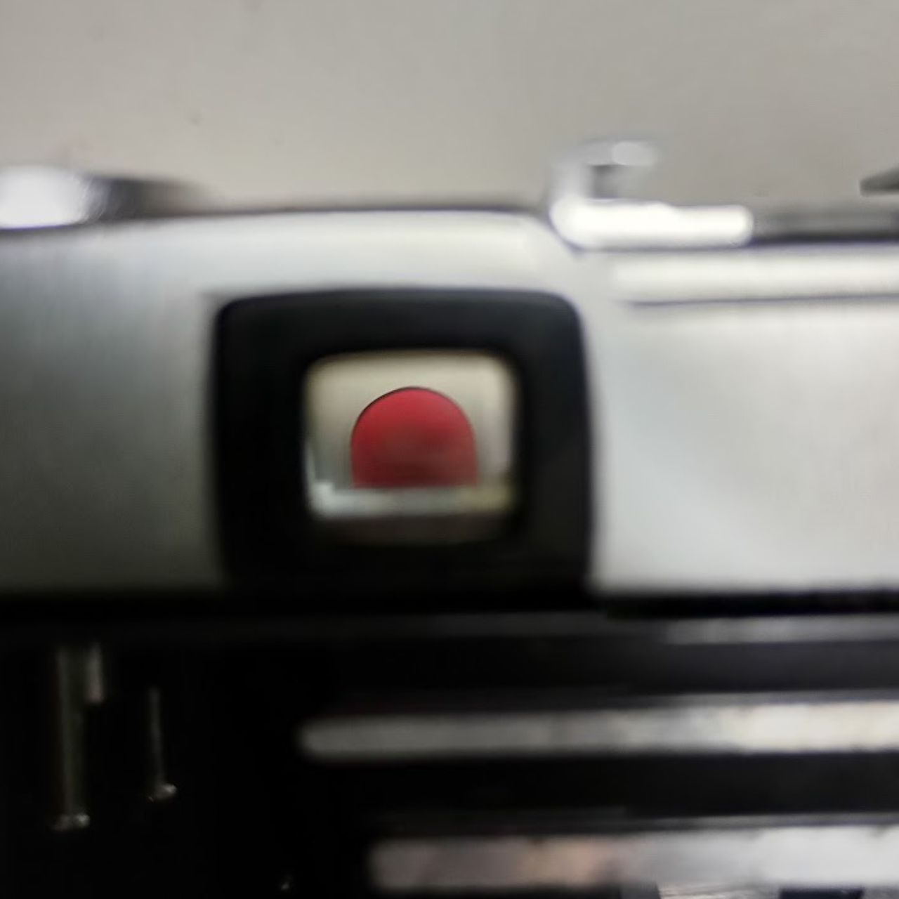 天然石雷水晶 ライジングストーン 置物 木製台座付き 最強 台座