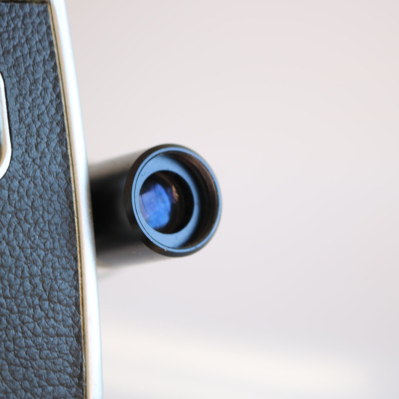 ELMO SUPER 最新 106 エルモスーパー106 8ミリカメラ ケース付き 8ミリ