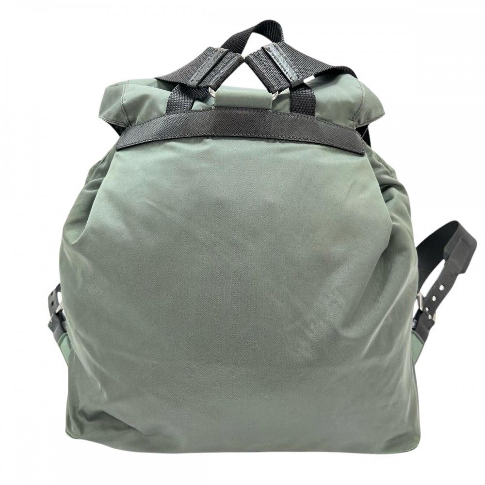 プラダ リュック メンズ 三角プレート トライアングルロゴ バックパパック PRADA オリーブ シルバー金具 品