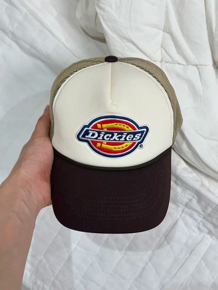 ビックロゴ