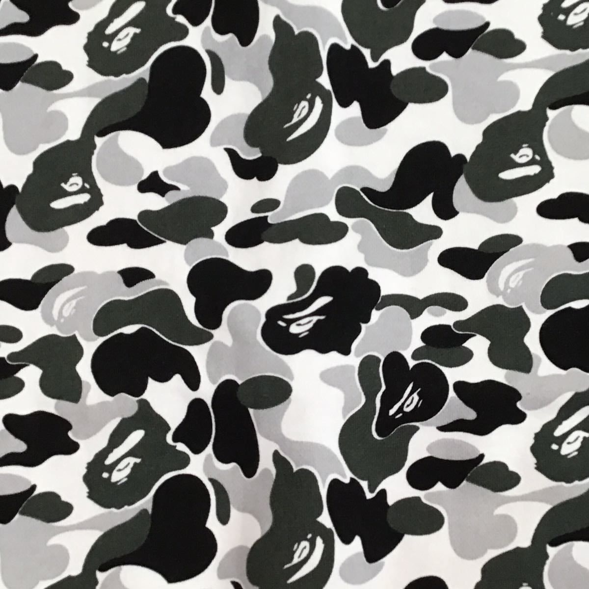 BAPE 京都限定 カラーカモ シャークパーカー - メルカリ