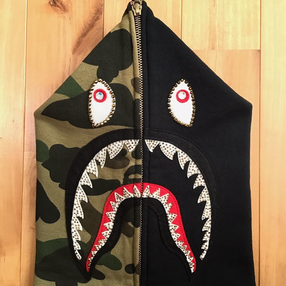 ★激レア★ スワロフスキー シャーク パーカー Sサイズ swarovski shark full zip hoodie a bathing ape BAPE camo エイプ ベイプ