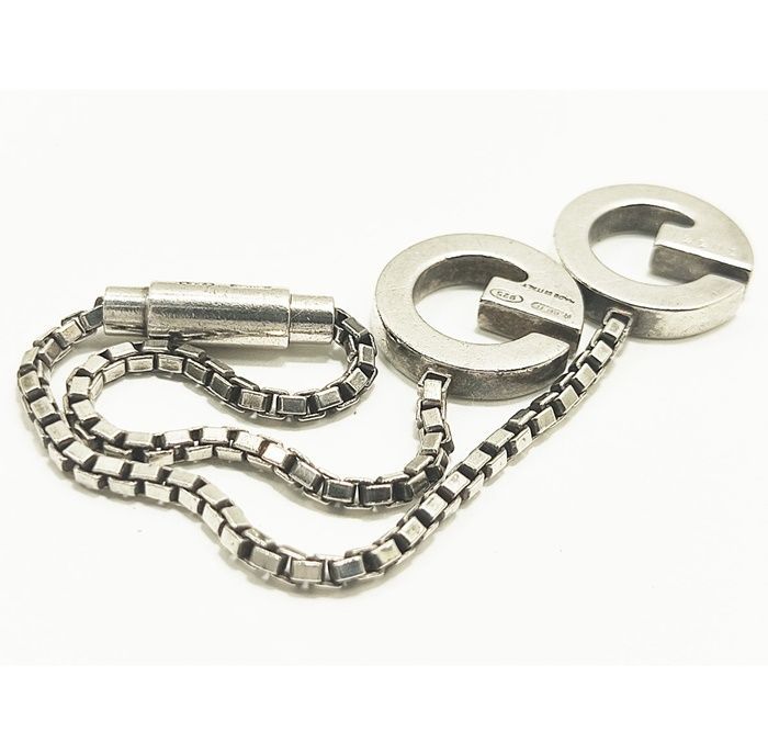 【未使用】GUCCI シルバー キーホルダー 中古・古着通販】GUCCI (グッチ) キーリング シルバー｜ブランド