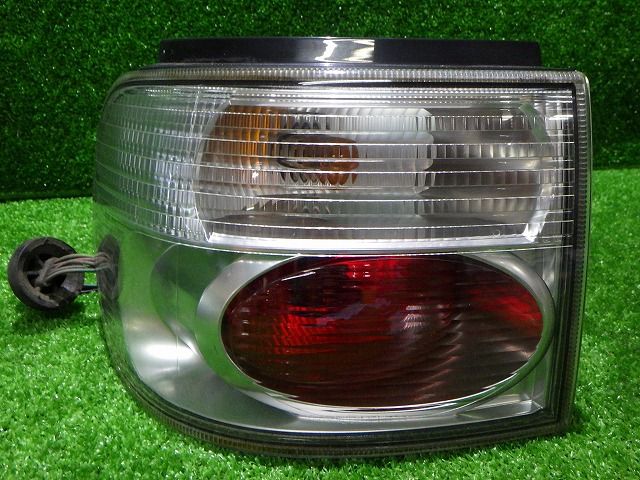 ★前期タントカスタム★左テールレンズ★ 美品L375S タントカスタム 前期 左リアテールランプレンズ