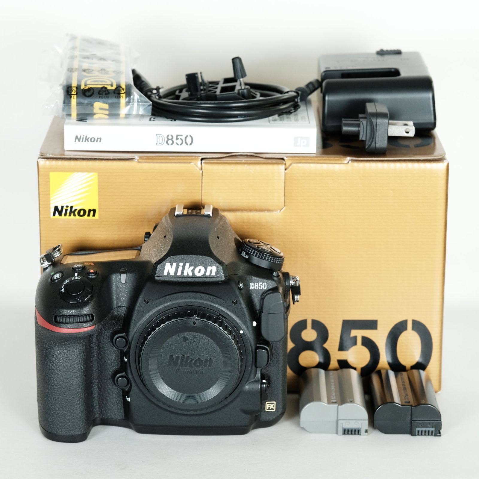 美品｜シャッター数10,413回] Nikon D850 / ニコンFマウント