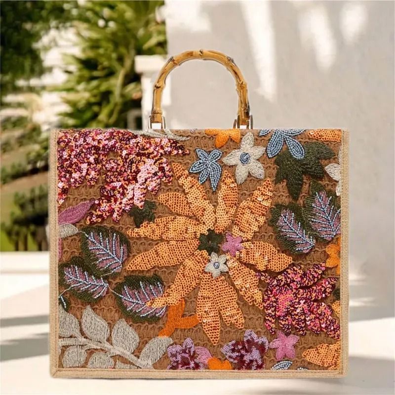 スクエアトートバッグ スパンコールの花刺繍入りバッグ 夏用 スクエアトートバッグ スパンコールの花刺繍入りバッグ 夏用