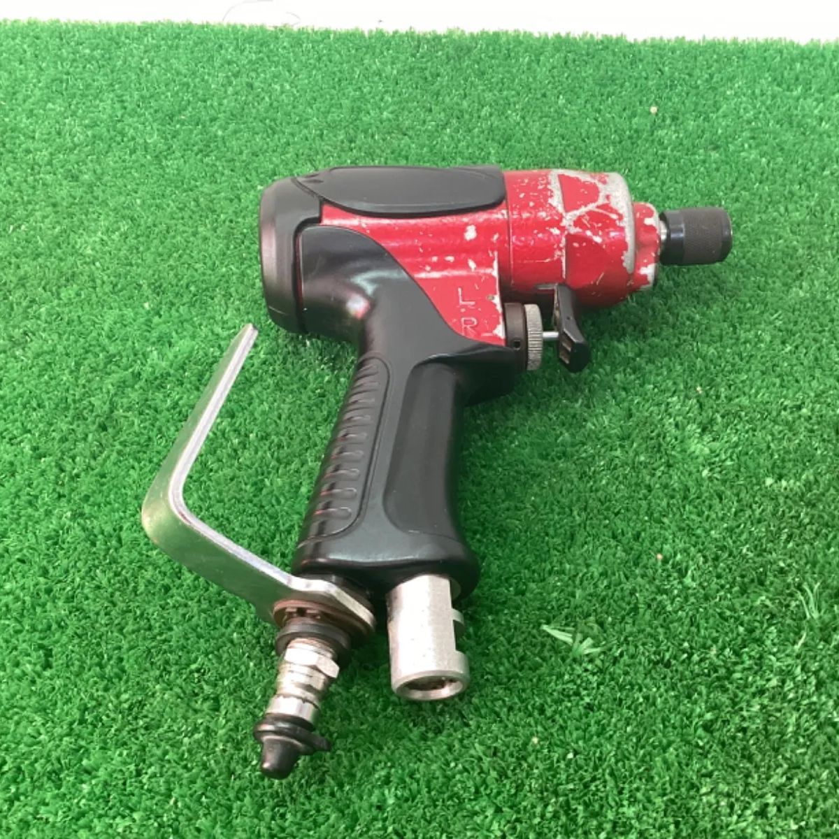 マキタ 高圧エアインパクトドライバ AD605H - メルカリ