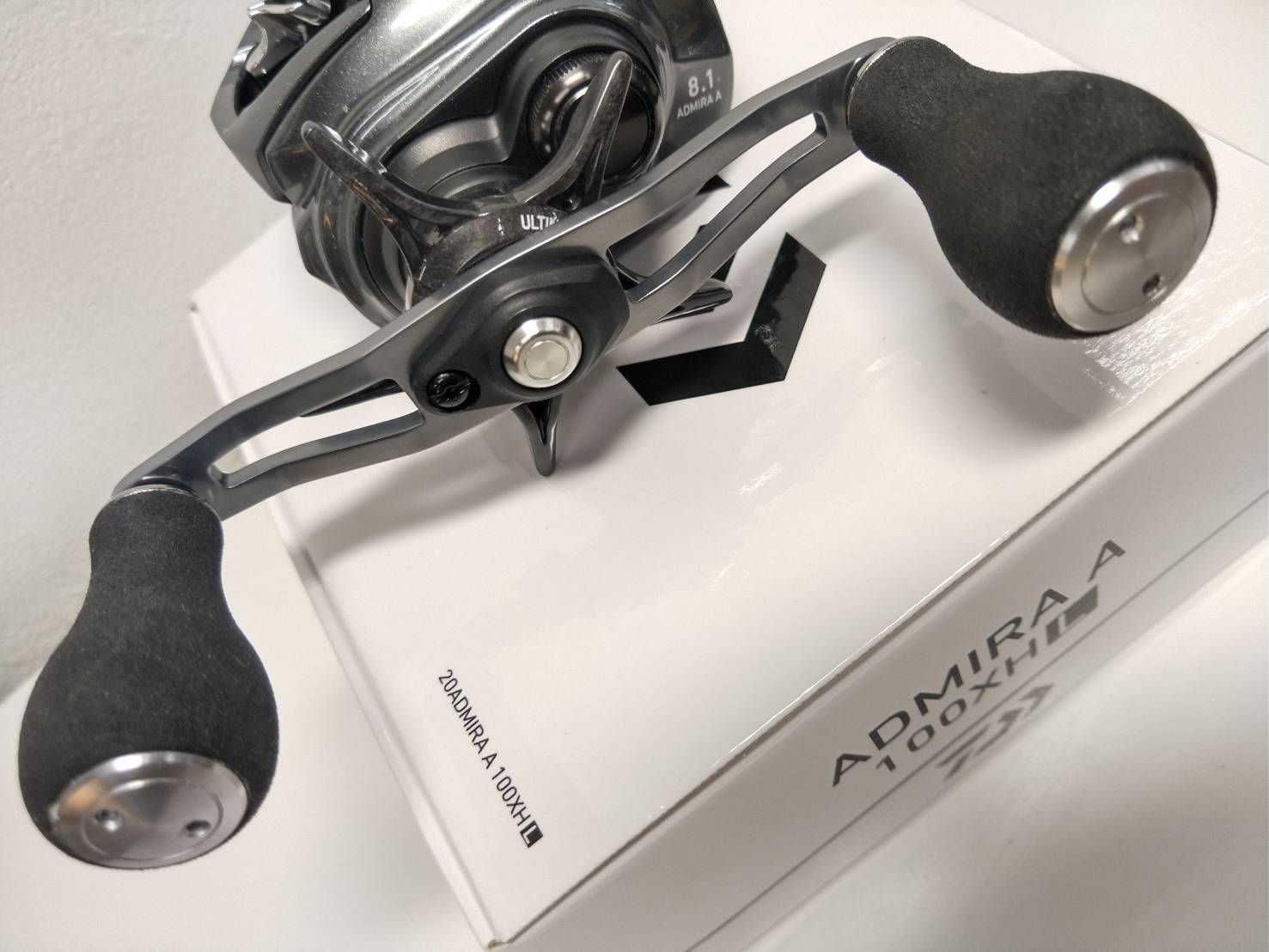 ベイトリール ダイワ 23 アドミラ 100XHL 左ハンドル ベイトリール