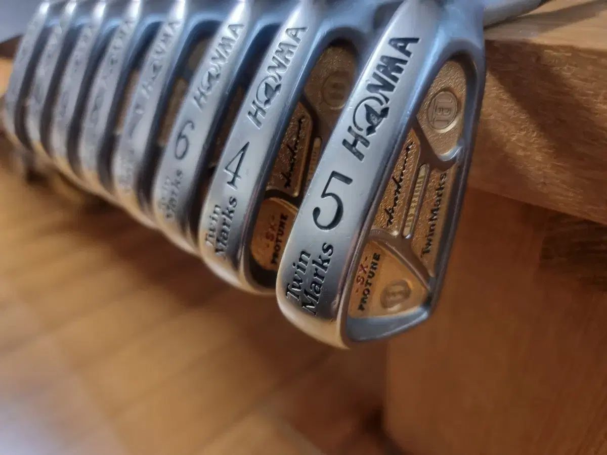HONMA 本間ゴルフ ツインマークス オールゴールド 3 スター