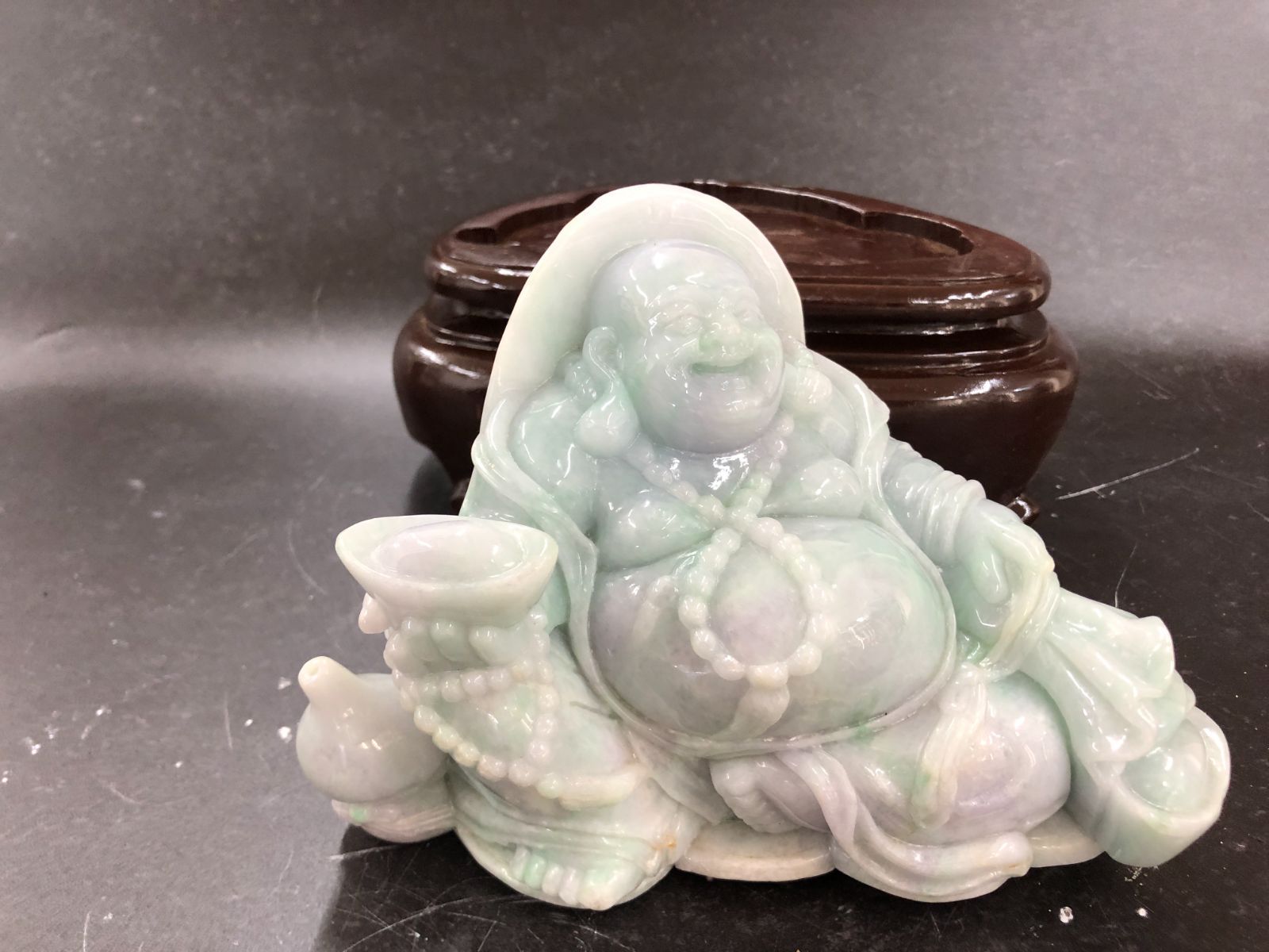 開運アイテム・布袋様/本翡翠台座付き 七福神 布袋様 意味