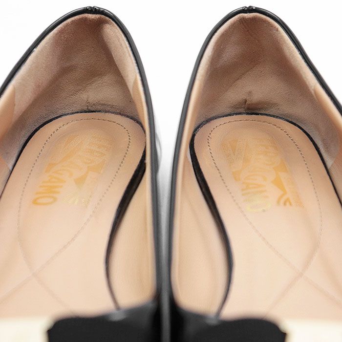 バレエシューズ