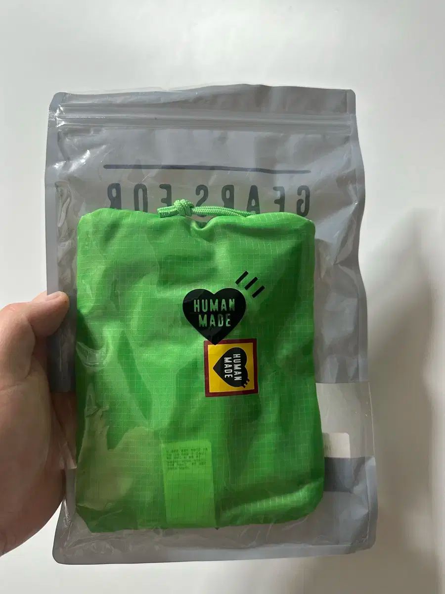 HUMAN MADE ヒューマンメイド クロスバッグ 兼 ポーチ