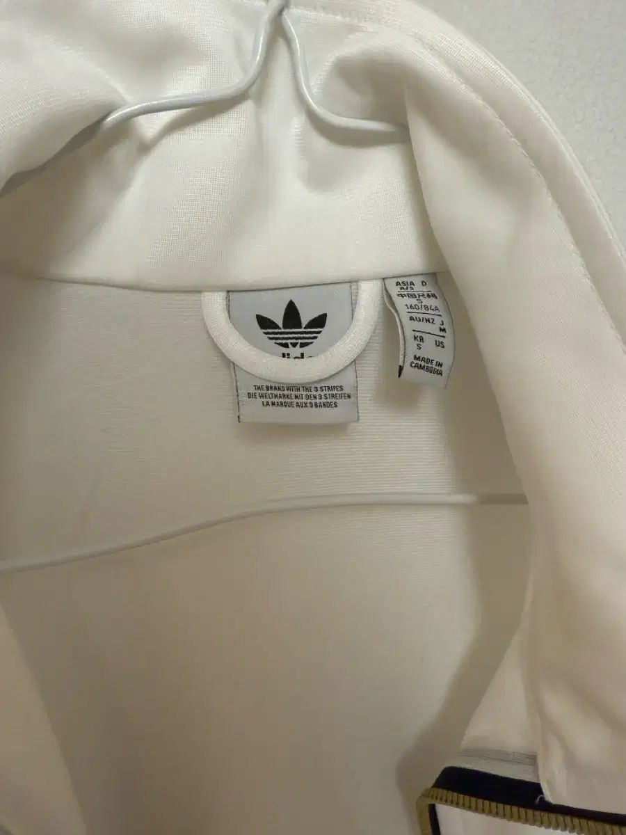adidas アディダス
