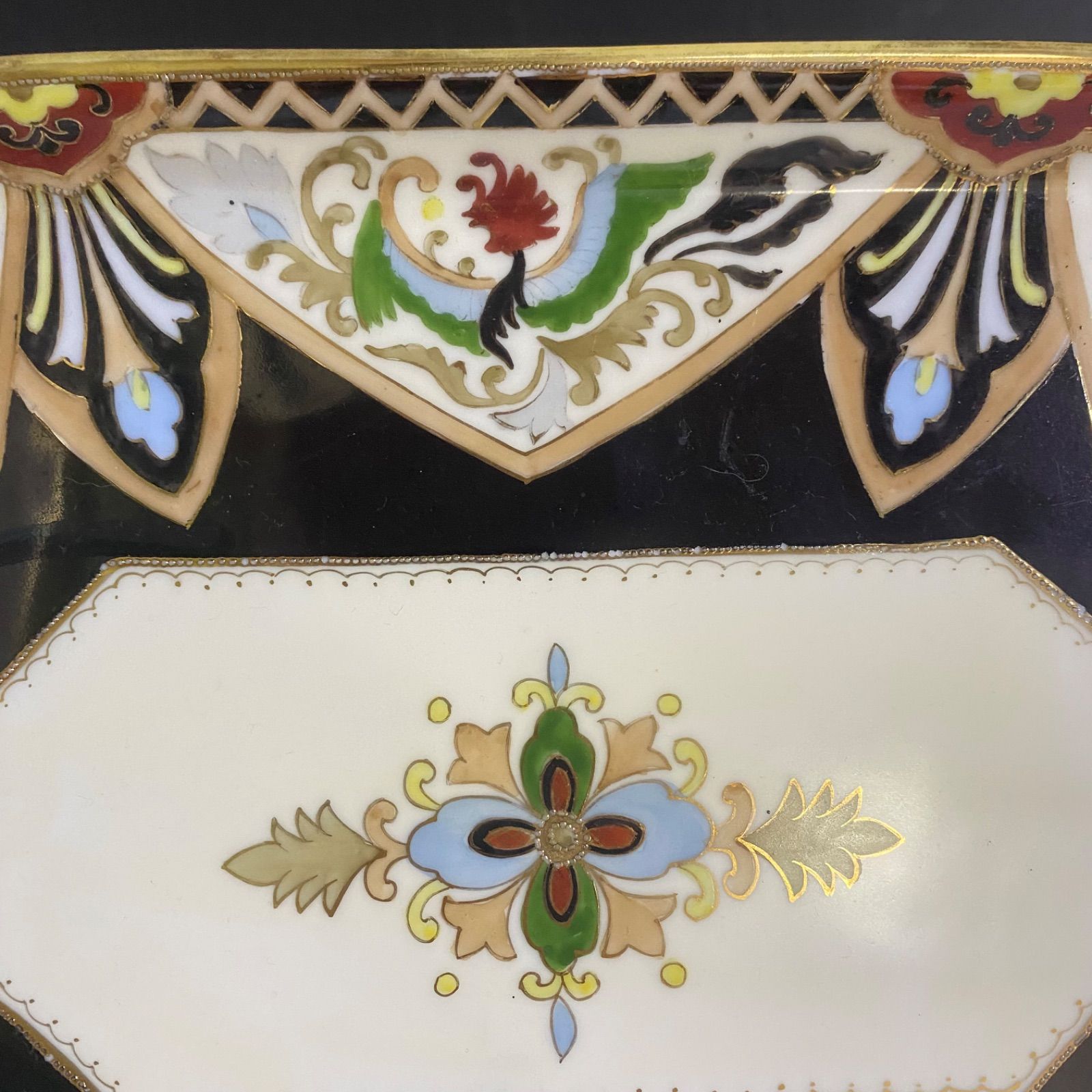 英国 里帰り オールドノリタケ ドレッシングテーブルセット マルキ印 金盛り 英国 里帰り オールドノリタケ ドレッシングテーブルセット