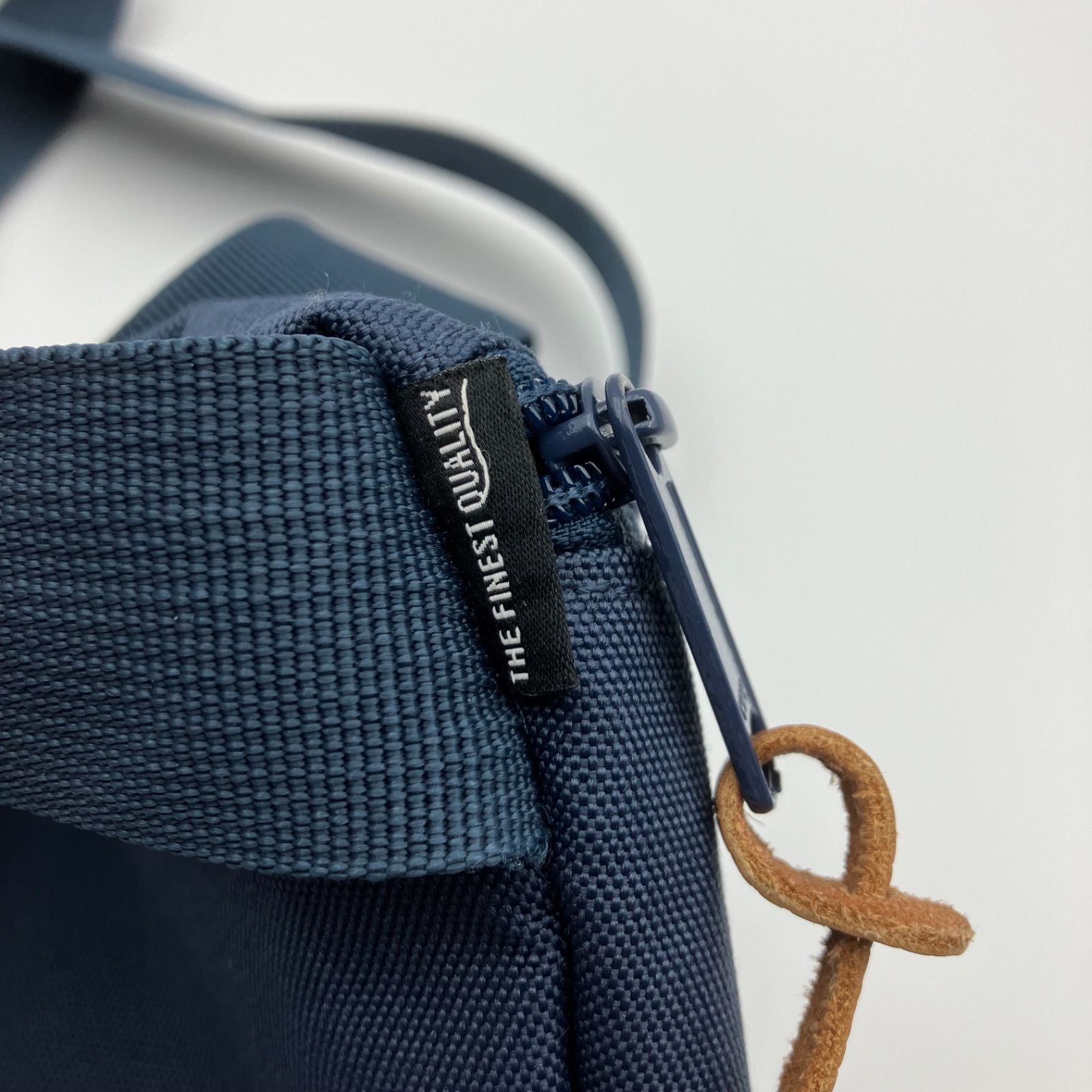 Herschel Supply ハーシェルサプライ ボディバッグ ネイビー ショルダーバッグ ウエストバッグ 斜め掛け ミニ BAG 鞄 カバン メンズ レディース ユニセックス SG143-20