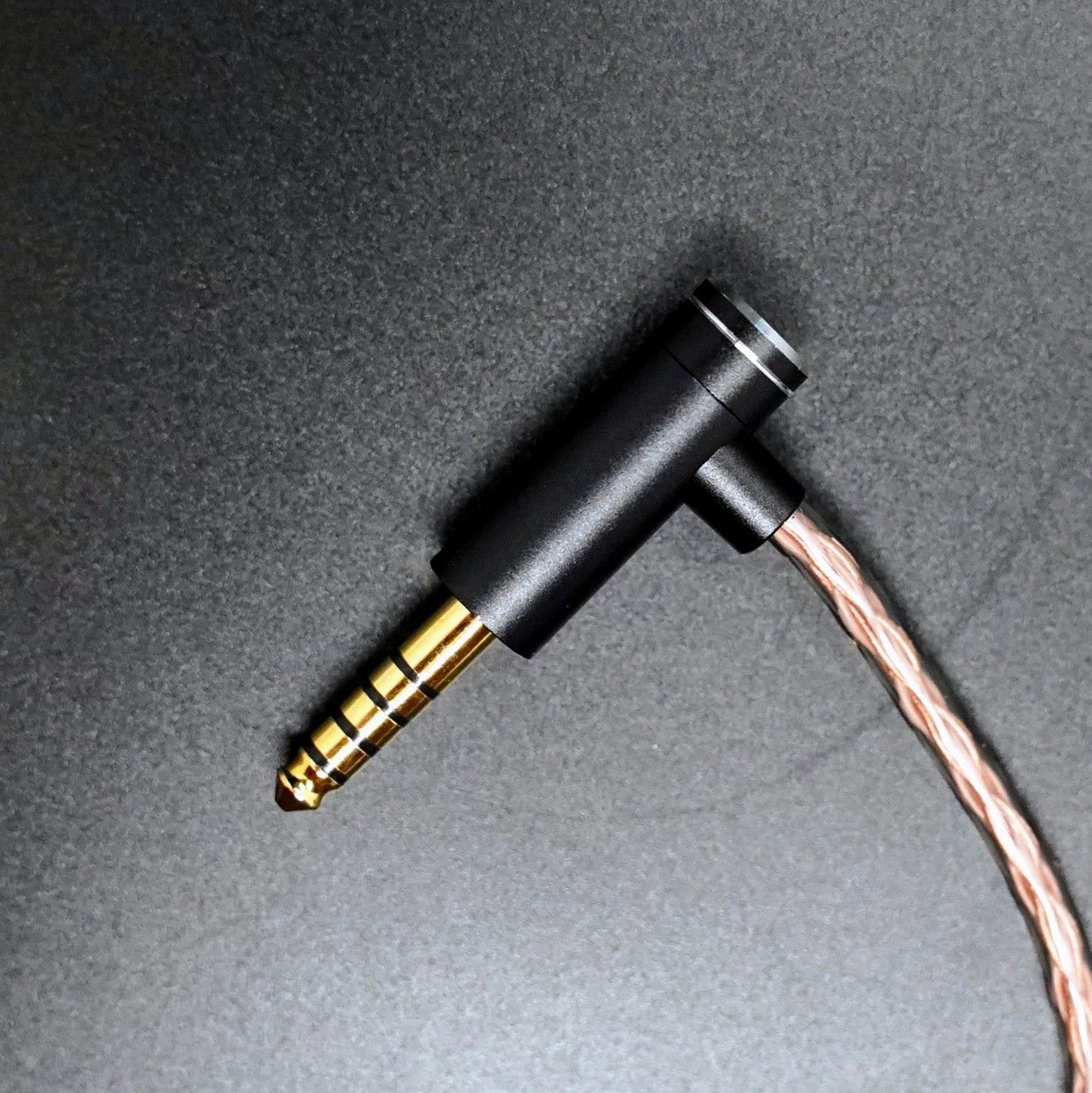 【超高評価】ソニー キンバーケーブル最高仕様 IE900/4.4mm L字 超高評価】ソニー キンバーケーブル最高仕様 IE900/4.4mm L字