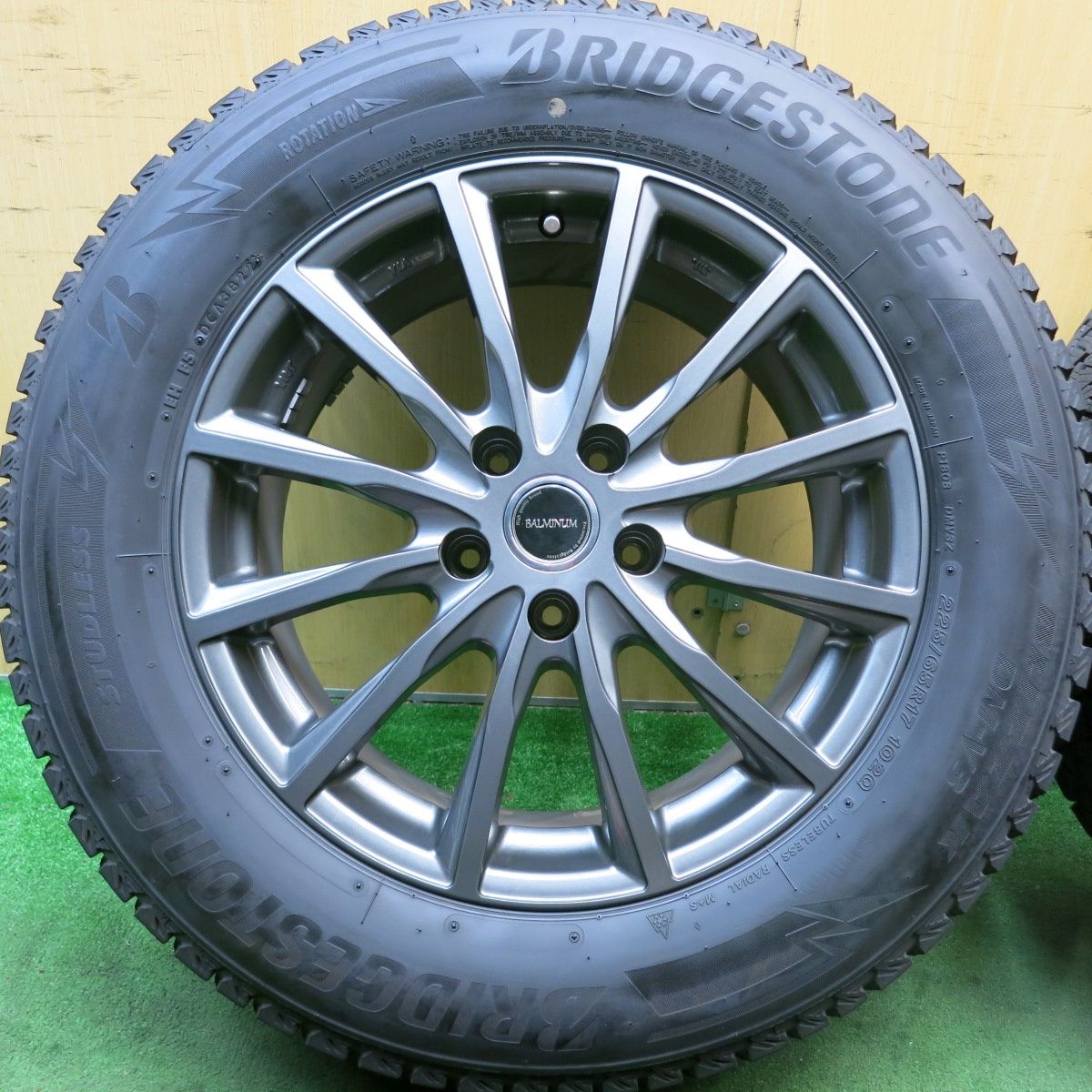 バリ山 ブリヂストン 225/65R17 スタッドレスホイール付