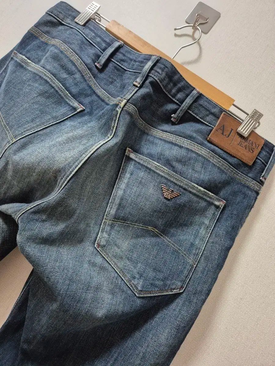 デニムパンツ