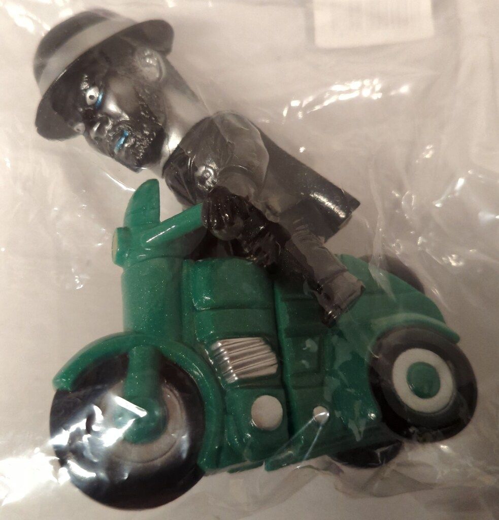 【ソフビ】【一番星玩具】ウルトラマンレオ/爆走！ブラック指令 ソフビ/一番星玩具/ウルトラマンレオ/爆走！ブラック指令｜墓場