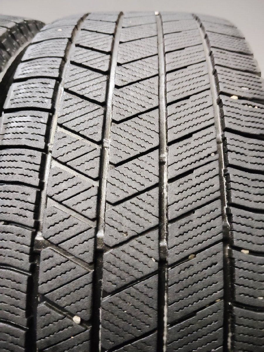 新品続々入荷中人気商品！ BS BRIDGESTONE BLIZZAK VRX3 205 60R16 16インチ スタッドレス 4本 22年製 バリ溝 ステップワゴン ヴォクシー ノア ジューク等 KTL518 上品