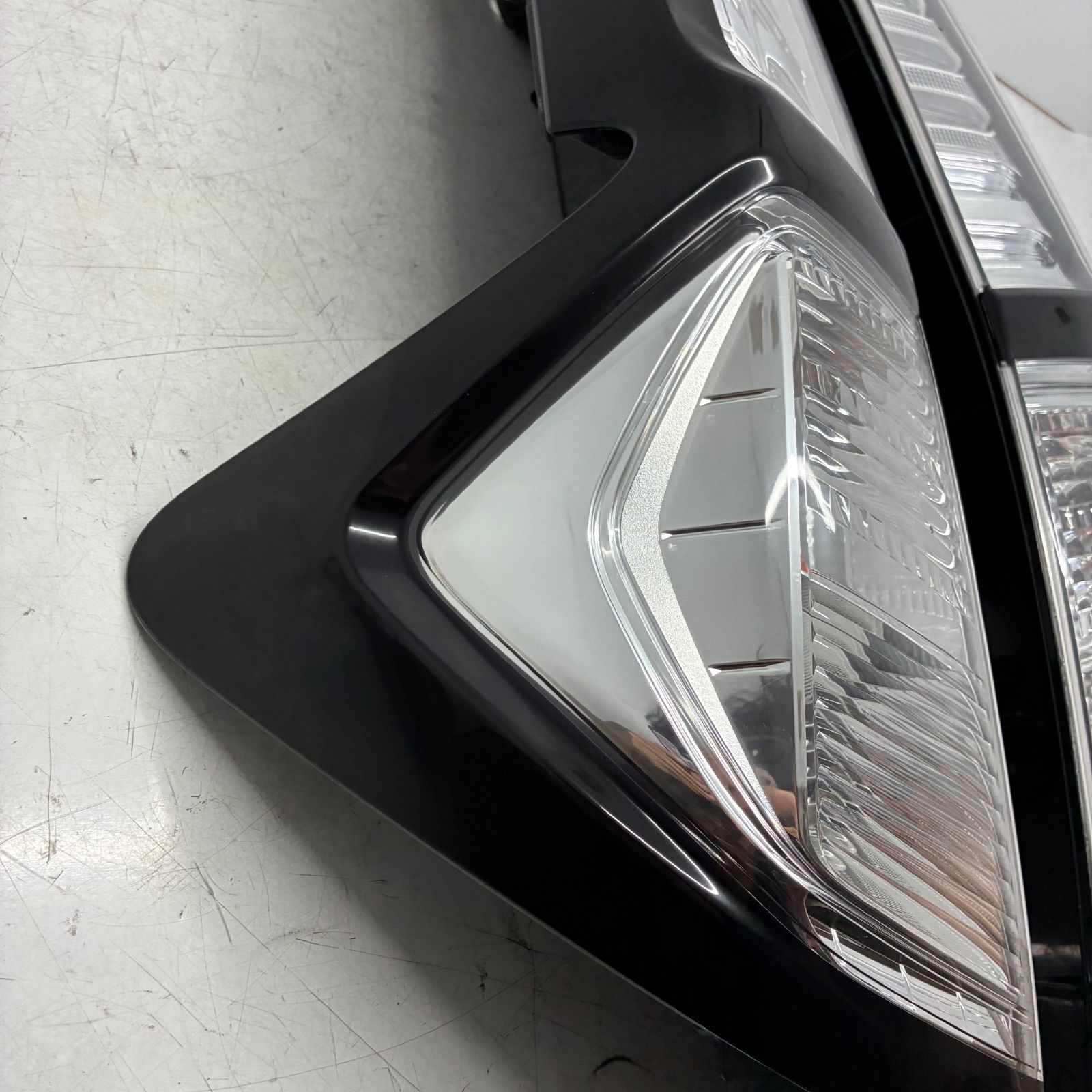 コーティング済 トヨタ M900A M910A タンク ルーミー トール テールライト ランプ レンズ 左右セット LR KOITO 220-69046 P71561 FFCRYSTALESIA_COM