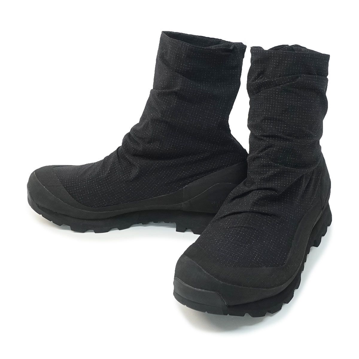 RAIN BOOTS