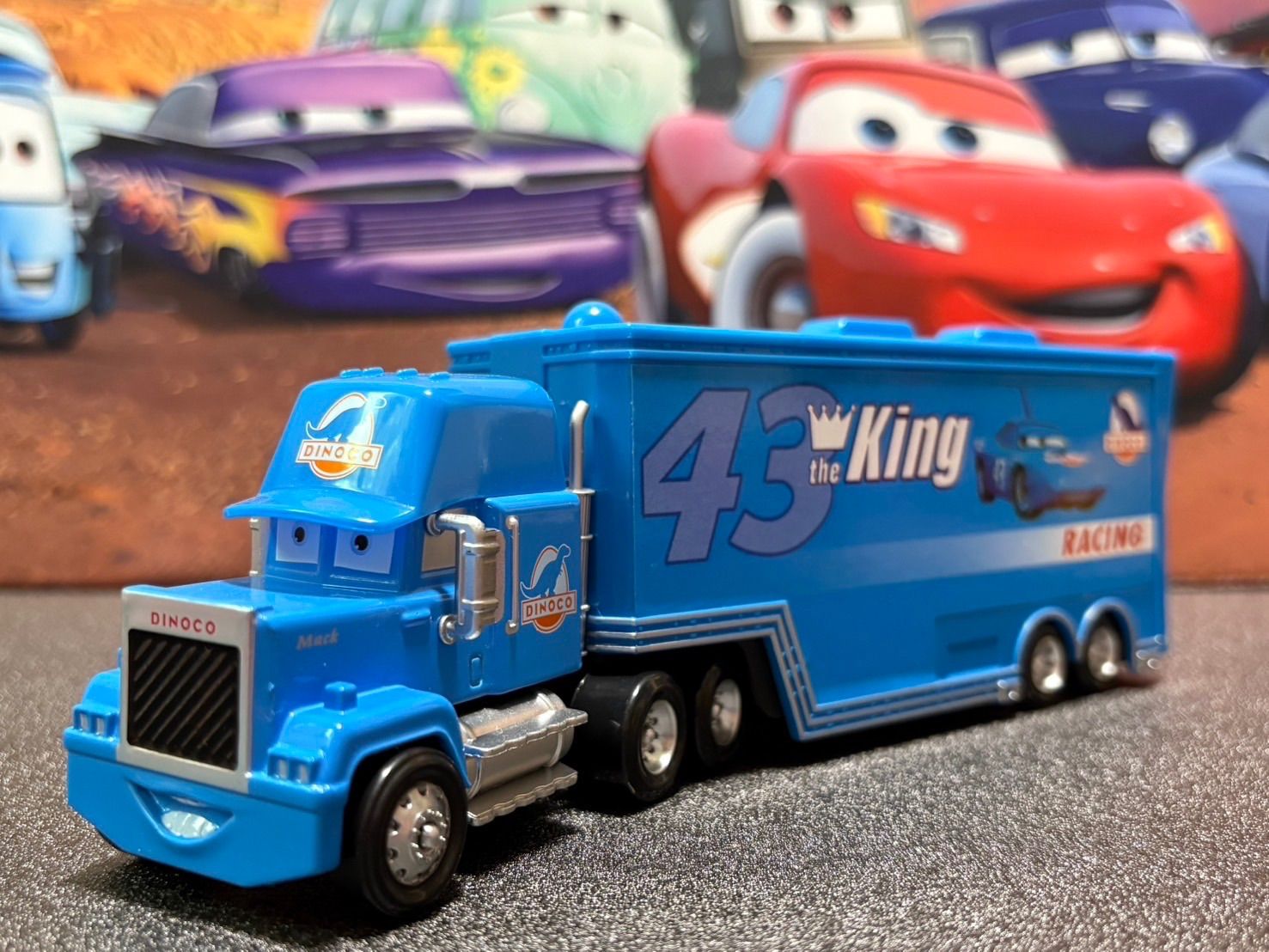 新品】 カーズ マック トラック トレーラー キング ダイナコ 単品
