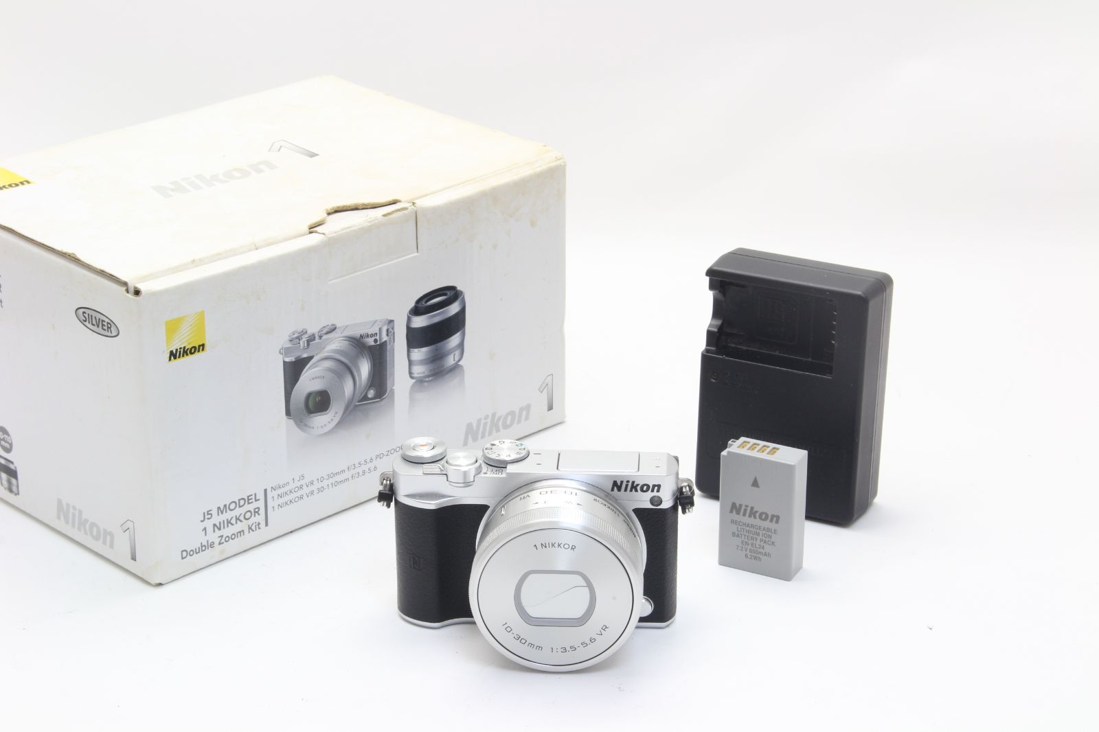 ショット数200・返品保証】Nikon1 J5 10-30mmレンズキット ショット数