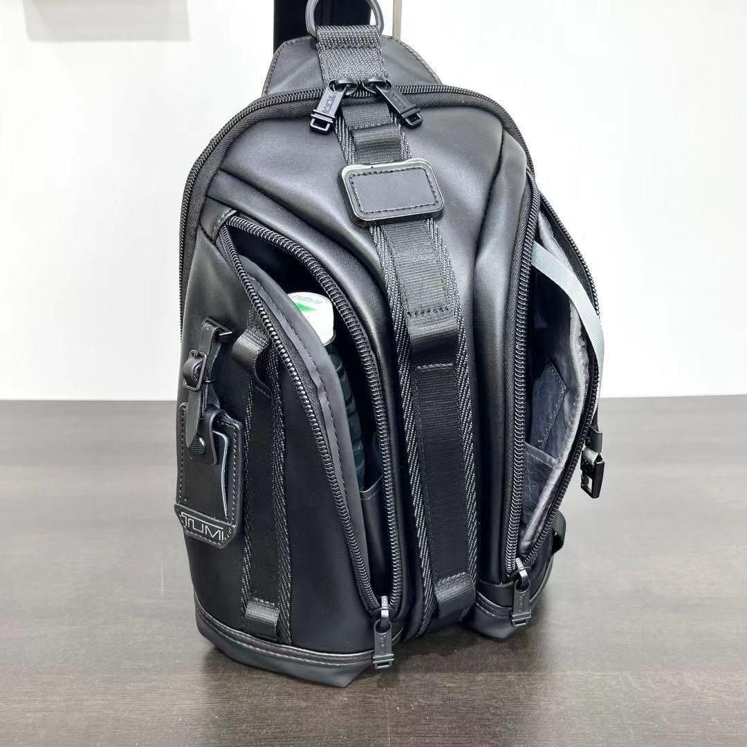 新品 TUMI トゥミ ナイト スリング ボディバッグ リュック・バックパック ブラック レザー - メルカリ