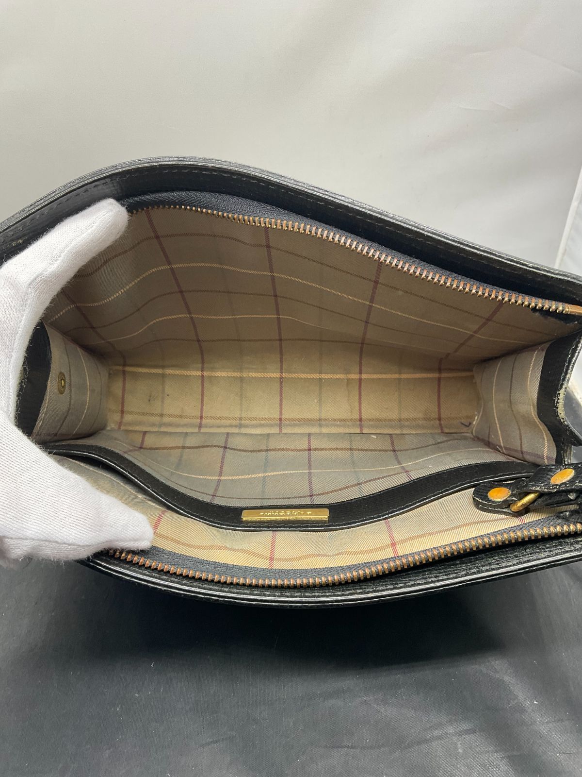 バーバリー レザー クラッチバッグ B25064485 WWW_DECORATOM_COM_BR