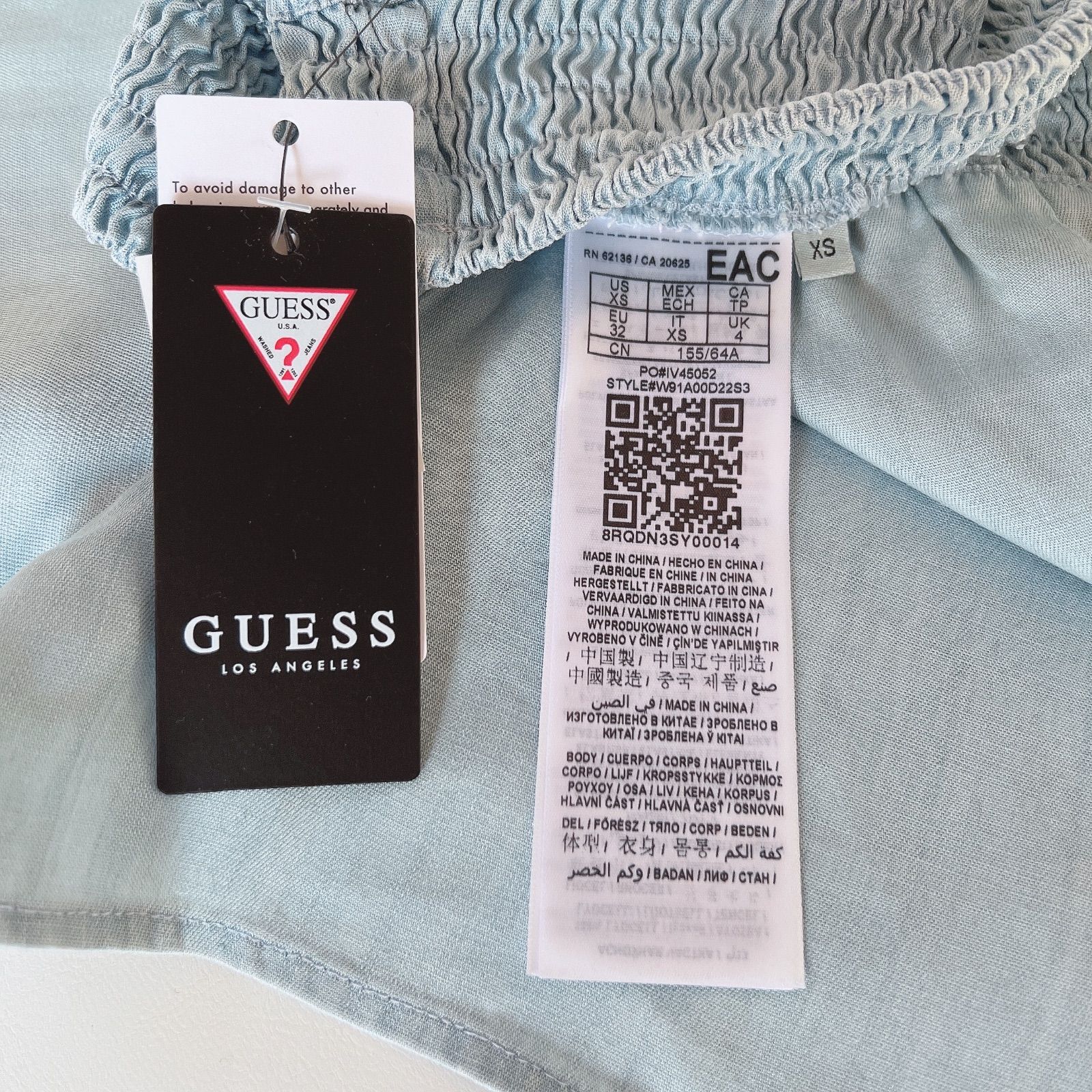 新品未使用タグ付きGUESS(ゲス)チューリップショートパンツ - メルカリ