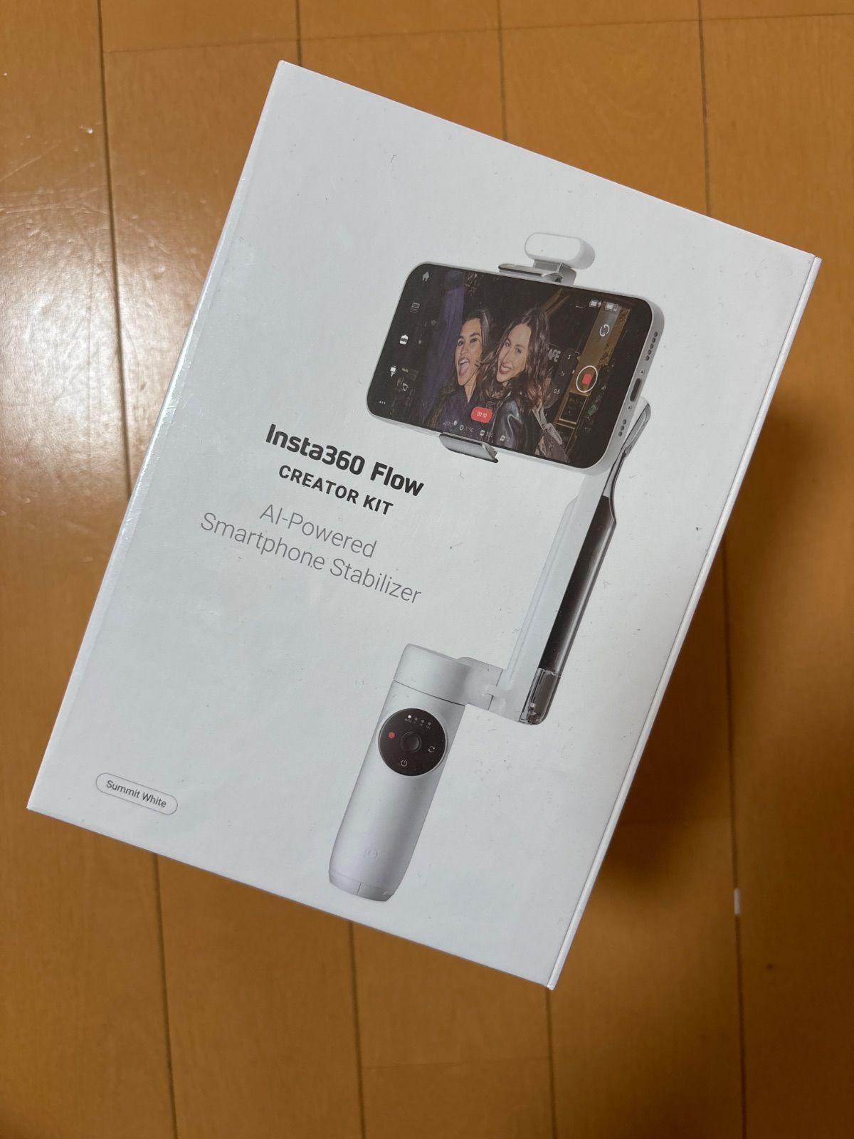 A*u様 Insta360 Flow Creator Kit ホワイト 本体 付 Insta360 Flow Creator Kit Gimbal Stabilizer Smartphone